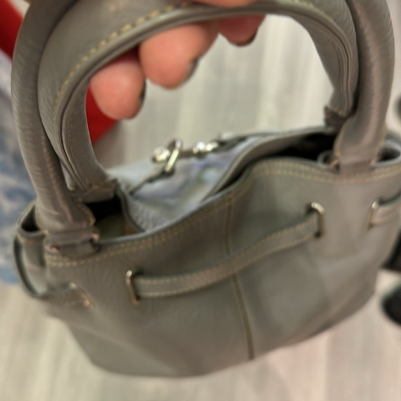 COLE HAAN LEATHER BUCKLE SHOULDER BAG IN GRAY pebbled leather - Picture 7 of 11